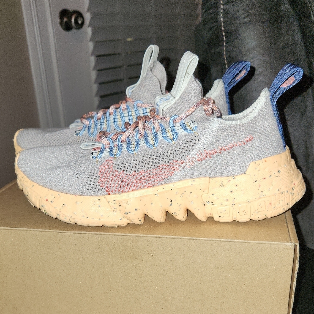 Nike "Space Hippie" Sneakers W6/M4.5